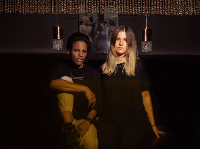 Anthea & Oshana by Marie Staggat-9345