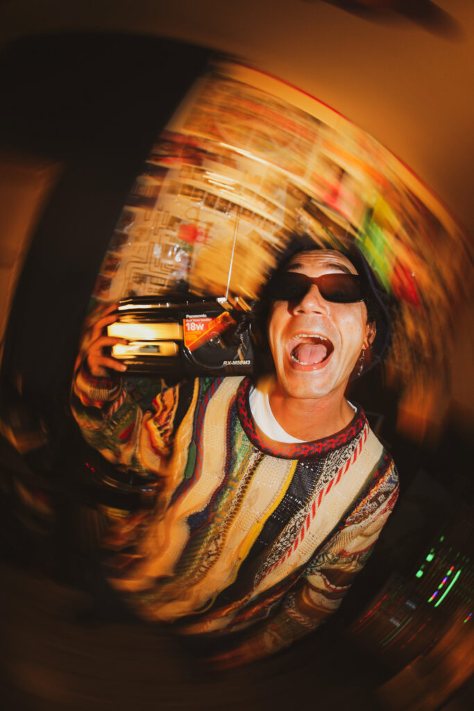 Vinyl Mode - press shot 1