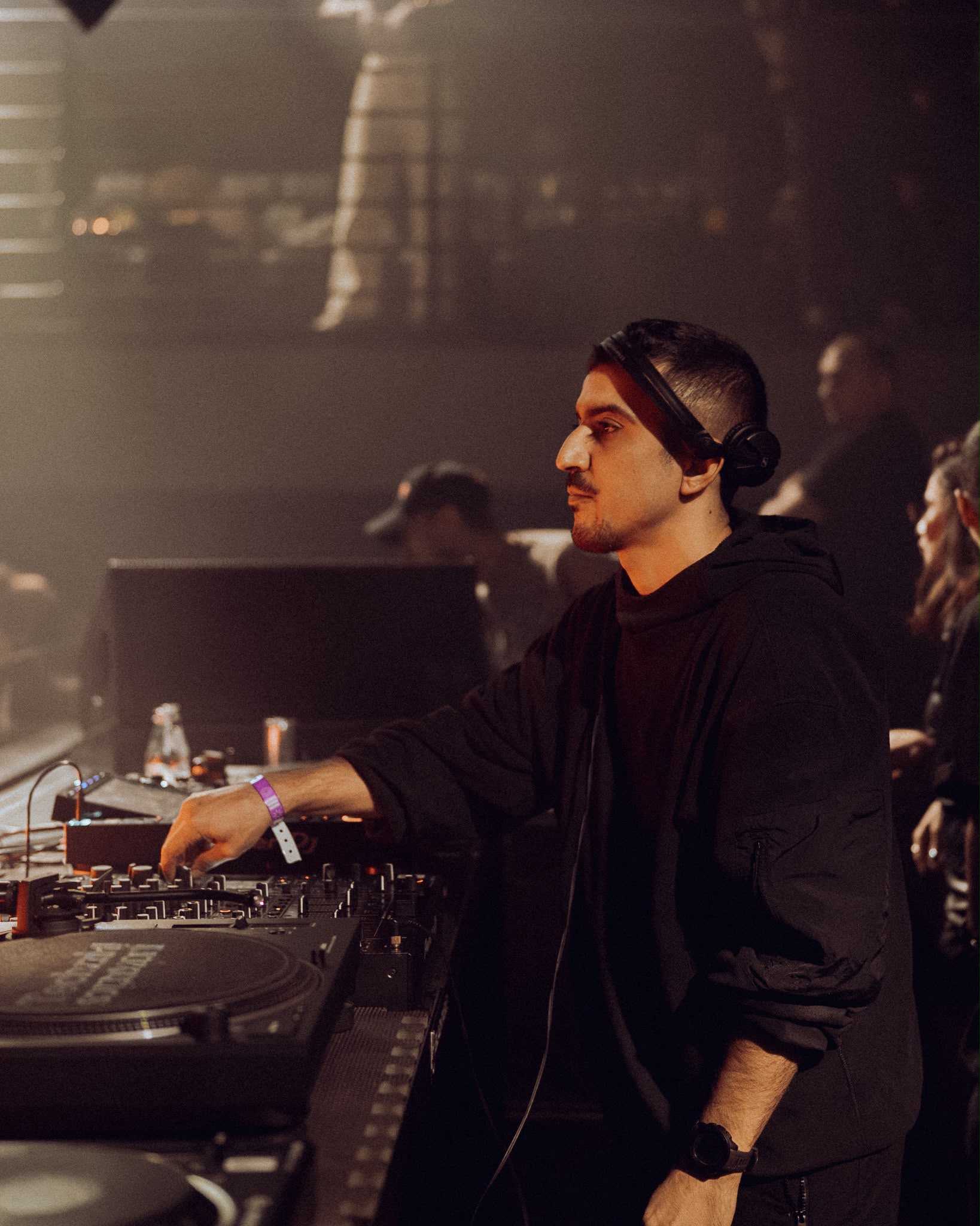 Mozzy DJ'ing